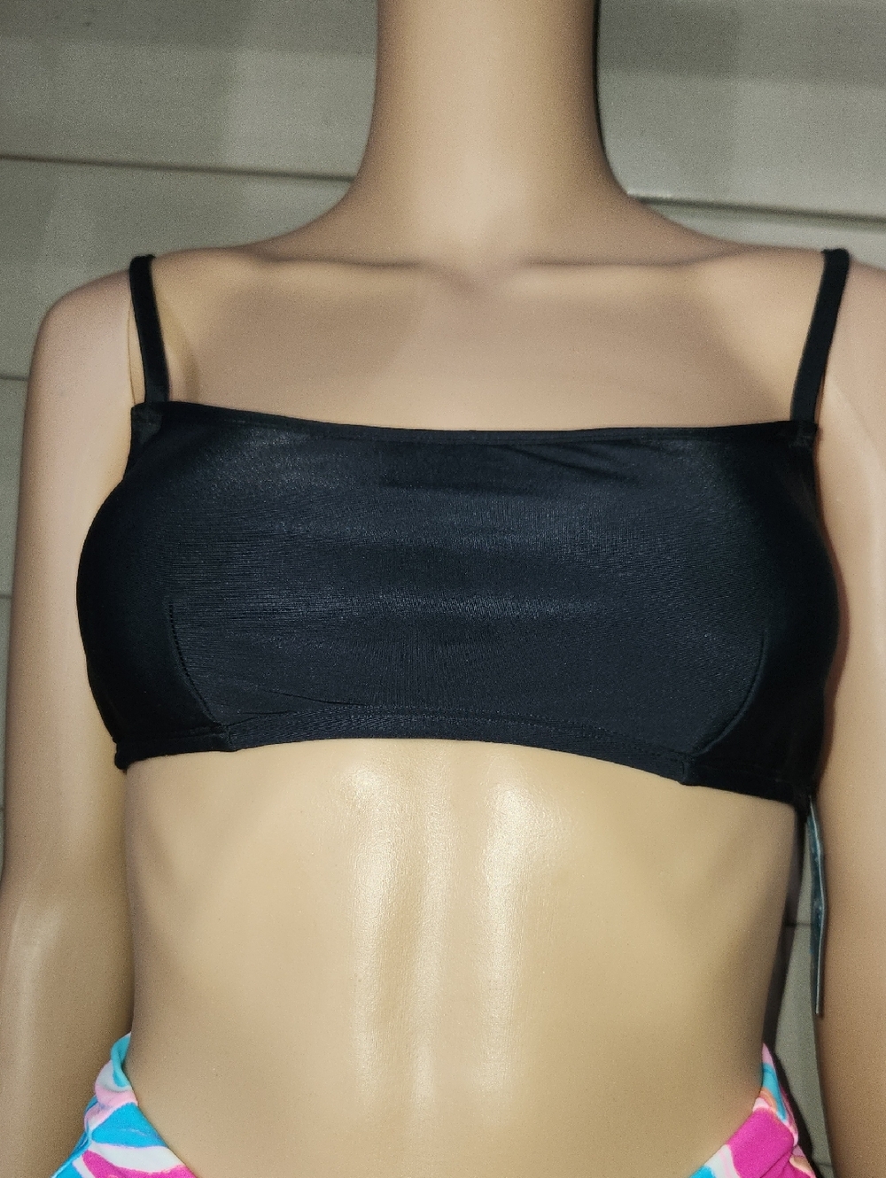 NWT Jrs. O'Rageous Black  Braletye Bikini Top with Adj  Straps (Top Only)